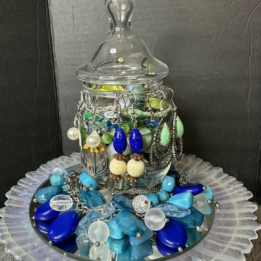 🍃✨Sweet Spring Blue/Green Jewelry Jar ✨🍃